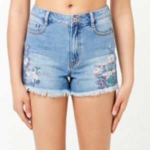 NWOT - Forever 21 Floral Embroidered Jean Shorts